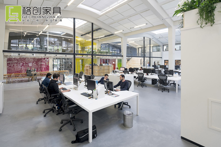 現代辦公家具